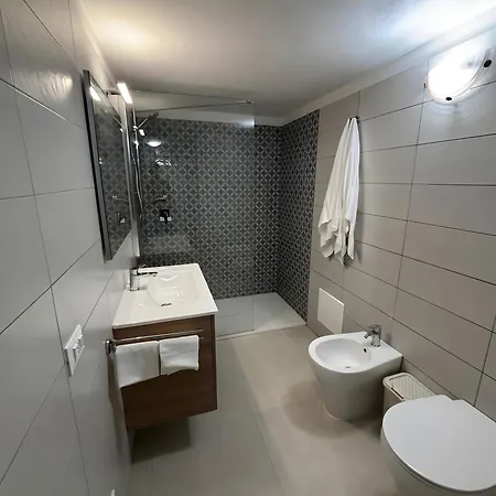 Apartment Giagiumar *